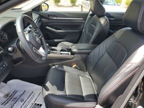 Used 2023 Nissan Altima 2.5 SR w/ SR Premium Package FWD image 16