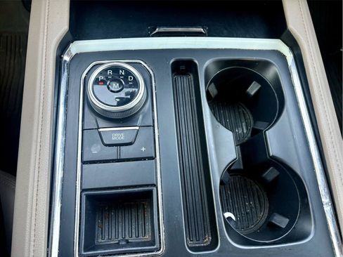 Used 2023 Ford Expedition XLT RWD image 20