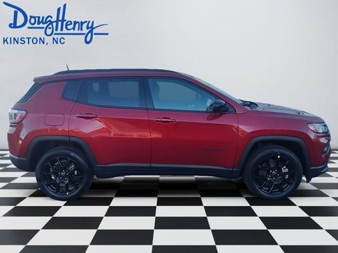 New 2026 Jeep Compass Latitude image 6