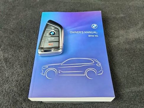 Used 2023 BMW X5 sDrive40i w/ Executive Package image 59