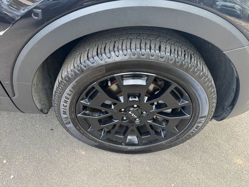 Used 2022 Kia Telluride EX w/ EX Premium Package AWD/4WD image 8