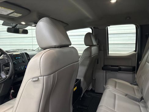 Used 2017 Ford F250 XL w/ Power Equipment Group AWD/4WD image 24