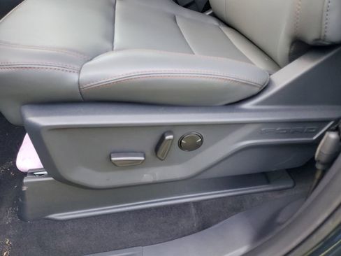 New 2025 Ford Expedition Active image 9