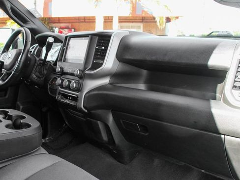 Used 2022 RAM 2500 Big Horn AWD/4WD image 35