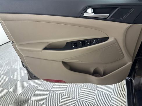 Used 2019 Hyundai Tucson SEL w/ Cargo Package image 10