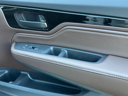 New 2026 Honda Odyssey Touring image 28