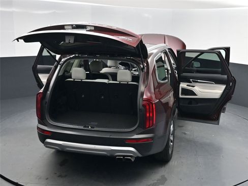 Used 2021 Kia Telluride S image 16