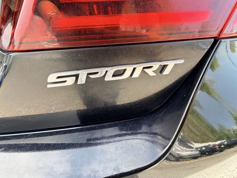 Used 2017 Honda Accord Sport image 18