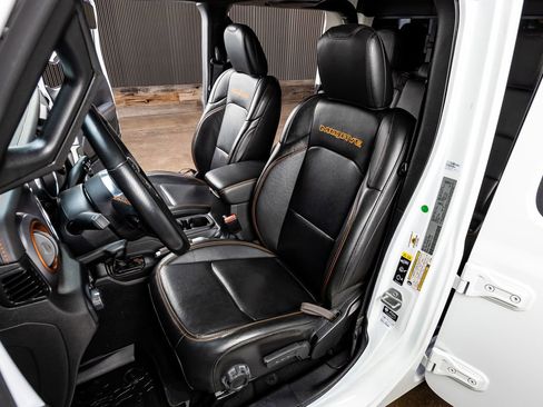 Used 2022 Jeep Gladiator Mojave w/ LED Lighting Group image 28