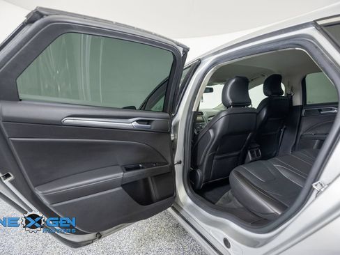 Used 2016 Ford Fusion Titanium FWD image 24