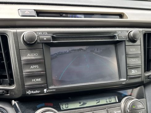Used 2014 Toyota RAV4 Limited AWD/4WD image 16
