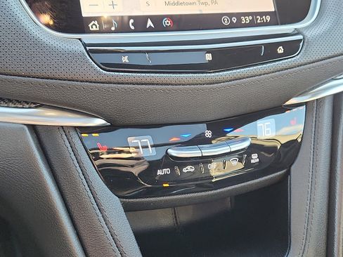 Used 2021 Cadillac XT5 Sportv image 16