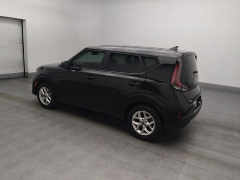 Used 2023 Kia Soul LX w/ LX Technology Package FWD image 3