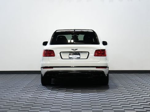 Used 2018 Bentley Bentayga AWD/4WD image 7