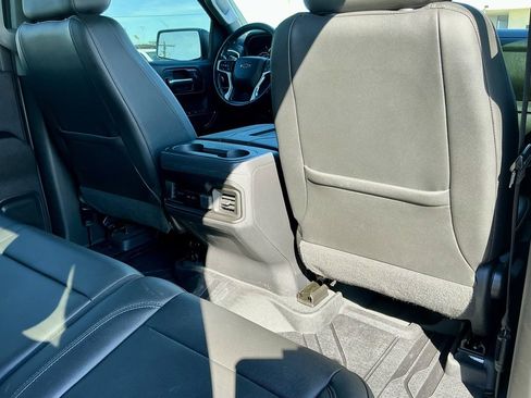 Used 2019 Chevrolet Silverado 1500 LT Trail Boss image 26