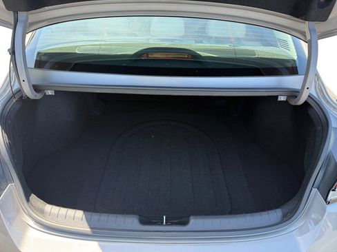 Certified 2022 Hyundai Elantra Limited image 17