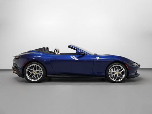 Certified 2025 Ferrari Roma Spider image 8