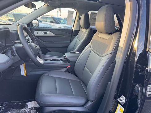 New 2026 Ford Explorer Active w/ Active Comfort Package image 12
