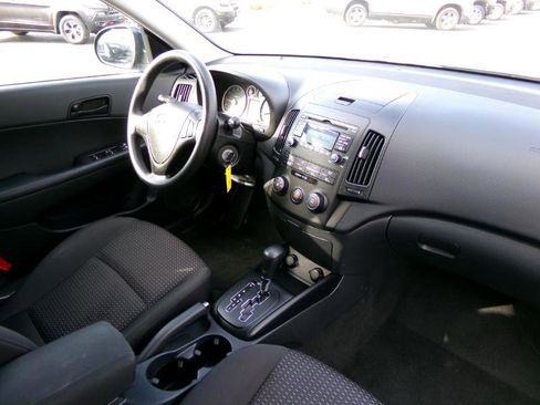 Used 2012 Hyundai Elantra GLS image 24