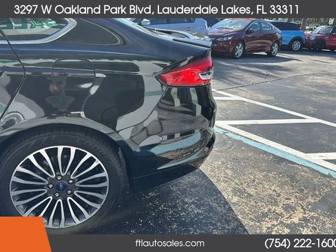 Used 2017 Ford Fusion Titanium image 11