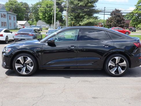 Used 2021 Audi e-tron Prestige w/ Prestige Package AWD/4WD image 8