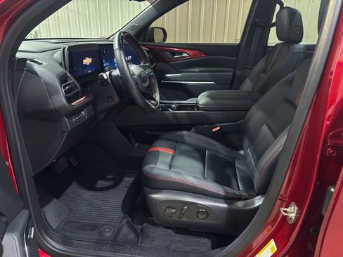 Used 2024 Chevrolet Traverse RS w/ LPO, Floor Liner Package image 16