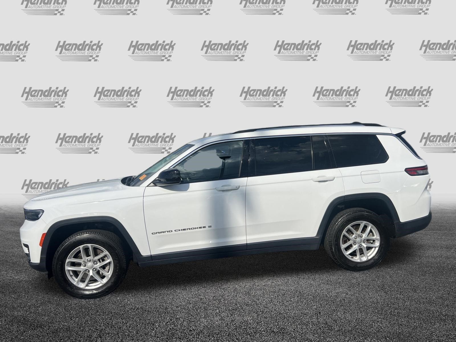 Used 2023 Jeep Grand Cherokee L Laredo AWD/4WD image 7