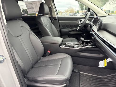 New 2026 Kia Sorento SX image 11