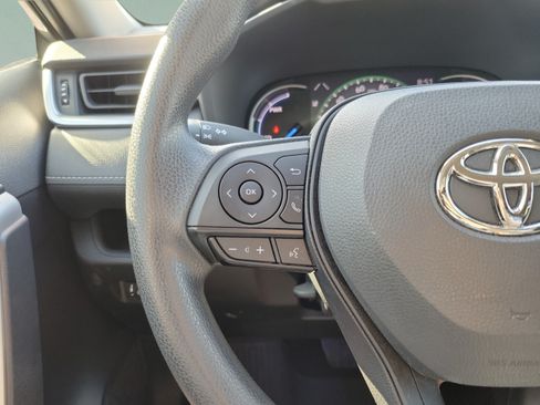 Certified 2023 Toyota RAV4 LE AWD/4WD image 13
