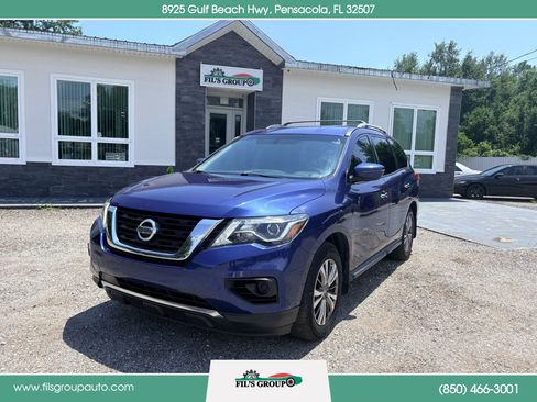 Used 2018 Nissan Pathfinder S FWD image 1