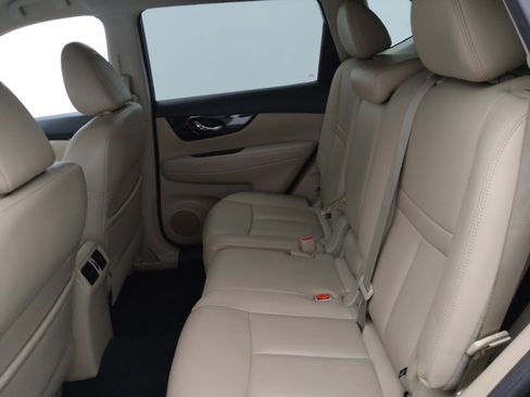 Used 2020 Nissan Rogue SL FWD image 18