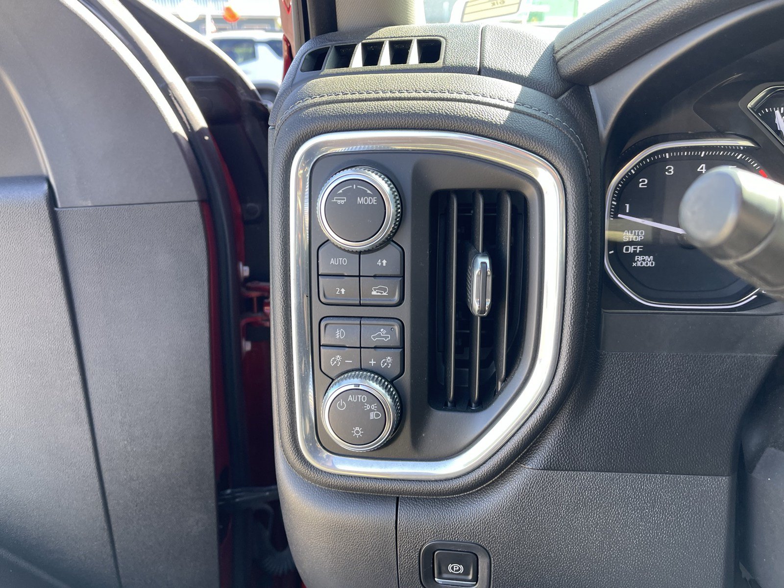 Used 2021 GMC Sierra 1500 Elevation AWD/4WD image 25