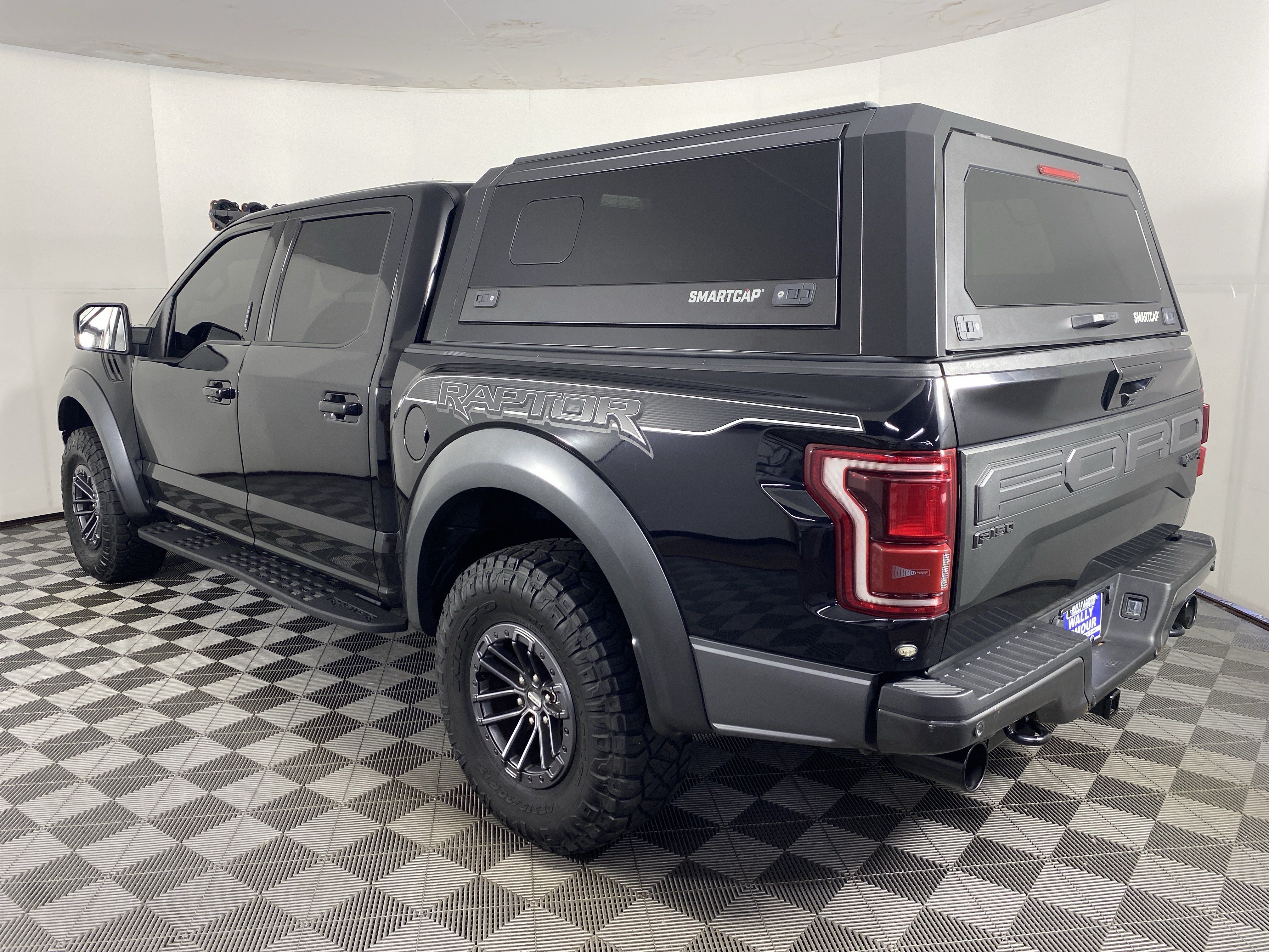 Used 2019 Ford F150 Raptor w/ Equipment Group 802A Luxury AWD/4WD image 10