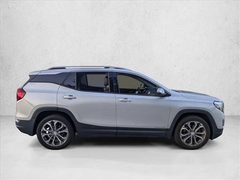 Used 2020 GMC Terrain SLT w/ Preferred Package FWD image 4