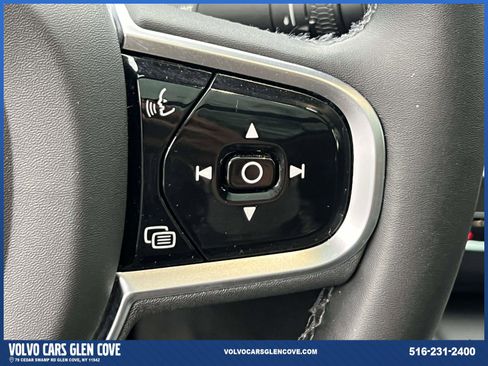 Certified 2023 Volvo XC60 B5 Plus w/ Climate Package image 22