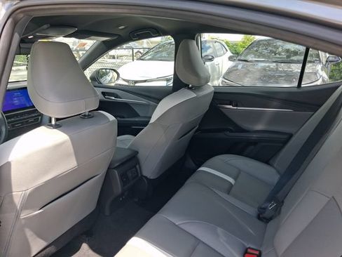 Used 2025 Toyota Camry SE w/ Multimedia Upgrade Package FWD image 5