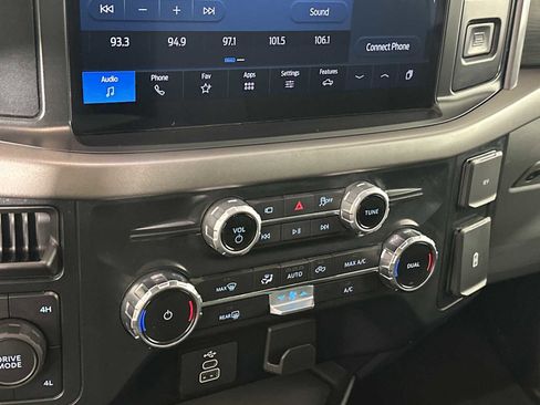 Used 2025 Ford F150 XLT w/ Equipment Group 301A Standard image 32