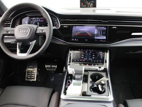 New 2026 Audi SQ8 Prestige AWD/4WD image 9