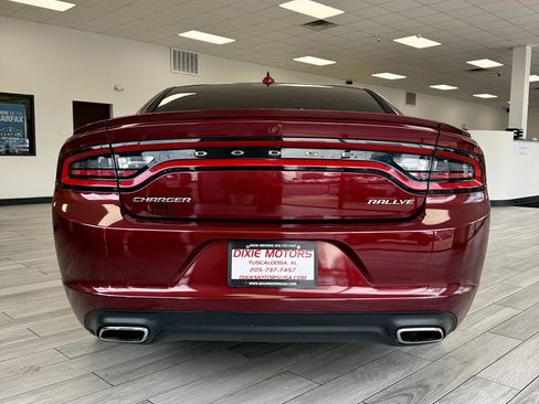 Used 2017 Dodge Charger SXT w/ Rallye Group image 8