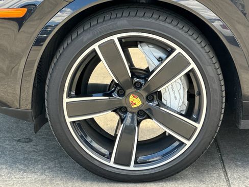 Used 2019 Porsche Cayenne Turbo AWD/4WD image 24