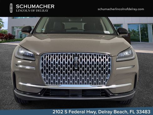 New 2025 Lincoln Corsair FWD image 3