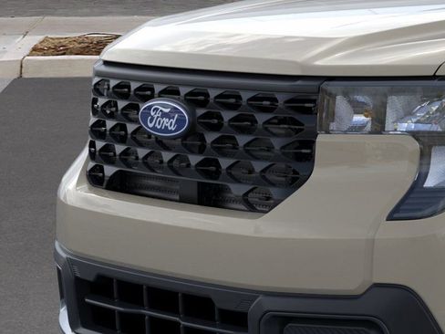 New 2025 Ford Maverick XLT w/ XLT Luxury Package image 18