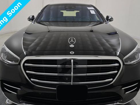 Used 2023 Mercedes-Benz S 580 4MATIC Sedan image 2