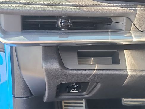 Used 2024 Chevrolet Corvette Stingray Convertible w/ 1LT image 15