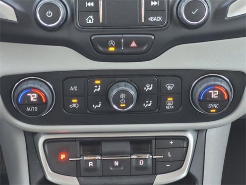 Used 2022 GMC Terrain SLT image 23