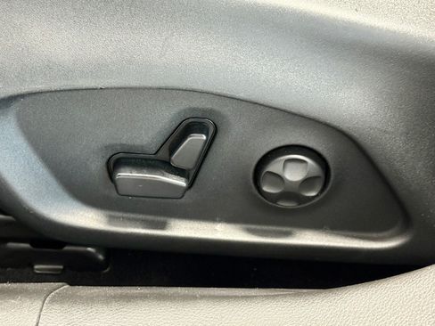Used 2019 Jeep Compass Latitude AWD/4WD image 18