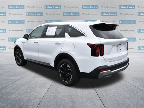 Used 2024 Kia Sorento S AWD/4WD image 7