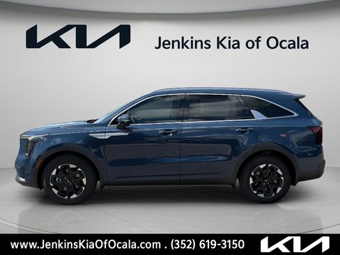 New 2026 Kia Sorento S w/ S Panoramic Sunroof Package FWD image 7