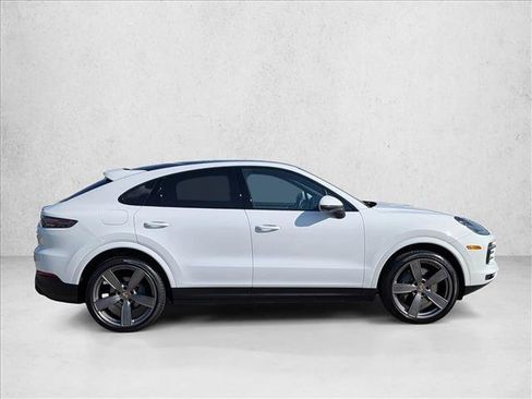 Used 2023 Porsche Cayenne S AWD/4WD image 4