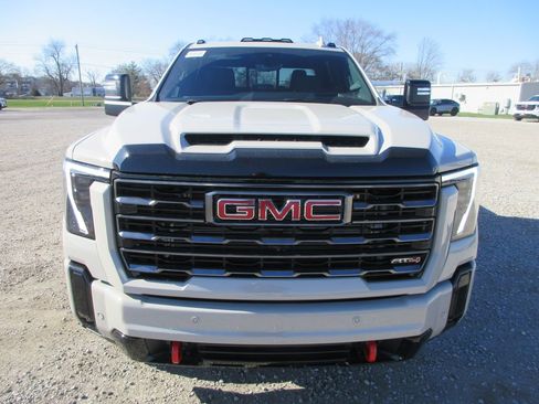 New 2026 GMC Sierra 3500 AT4 w/ AT4 Premium Plus Package image 12